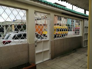 Foto 12 de CASA EN VENTA – SAMANES 2