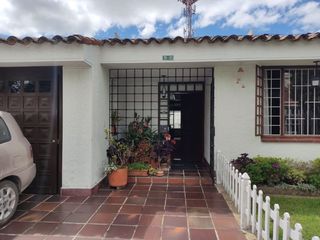 Foto 4 de VENDO CASA - CEDRITOS - BOGOTÁ - UN PISO - 272 m2