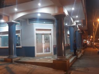 Foto 8 de ¡Alquiler de Edificio Comercial en Esmeraldas!...LOCAL COMERCIAL   1200 PSIOS  1000 CADA PISO    O TOTAL  .. PREGUNDAR POR PRECIO