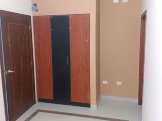 Foto 14 de ¡Alquiler de Edificio Comercial en Esmeraldas!...LOCAL COMERCIAL   1200 PSIOS  1000 CADA PISO    O TOTAL  .. PREGUNDAR POR PRECIO