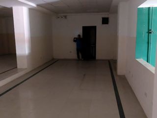 Foto 19 de ¡Alquiler de Edificio Comercial en Esmeraldas!...LOCAL COMERCIAL   1200 PSIOS  1000 CADA PISO    O TOTAL  .. PREGUNDAR POR PRECIO