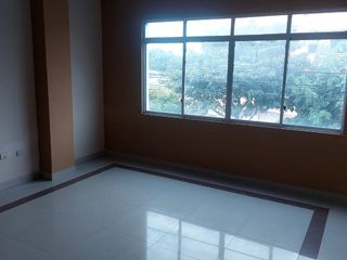 Foto 44 de ¡Alquiler de Edificio Comercial en Esmeraldas!...LOCAL COMERCIAL   1200 PSIOS  1000 CADA PISO    O TOTAL  .. PREGUNDAR POR PRECIO