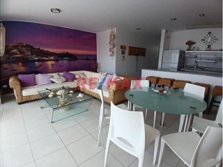 Foto 3 de Encantador Dúplex En Venta Con Vista Al Mar En San Bartolo - Lima