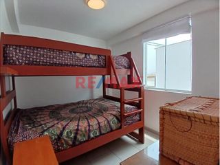 Foto 12 de Encantador Dúplex En Venta Con Vista Al Mar En San Bartolo - Lima