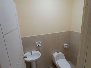 Foto 5 de ALQUILER DE LOCAL COMERCIAL EN URB. TAHUANTINSUYO