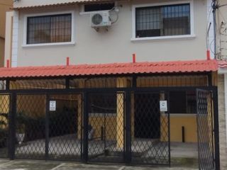 se vende edificio de 3 pisos rentero 6 departamentos DE OPORTUNIDAD