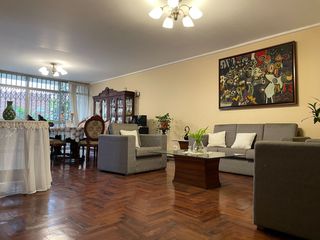 Foto 3 de CASA FRENTE A PARQUE EXCELENTE ESTADO SALAMANCA