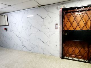 Foto 4 de VENDO OFICINA REMODELADA 9 DE OCTUBRE Y BAQUERIZO MORENO DOS PRIVADOS , 5 AMBIENTES