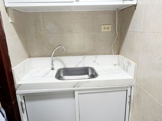 Foto 10 de VENDO OFICINA REMODELADA 9 DE OCTUBRE Y BAQUERIZO MORENO DOS PRIVADOS , 5 AMBIENTES
