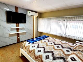 Foto 20 de VENDO OFICINA REMODELADA 9 DE OCTUBRE Y BAQUERIZO MORENO DOS PRIVADOS , 5 AMBIENTES