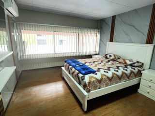 Foto 21 de VENDO OFICINA REMODELADA 9 DE OCTUBRE Y BAQUERIZO MORENO DOS PRIVADOS , 5 AMBIENTES