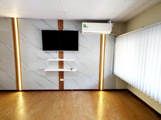 Foto 13 de VENDO OFICINA REMODELADA 9 DE OCTUBRE Y BAQUERIZO MORENO DOS PRIVADOS , 5 AMBIENTES