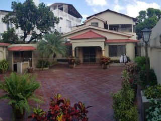 Foto 1 de Casa Venta Barrio Centenario