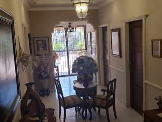 Foto 2 de Casa Venta Barrio Centenario