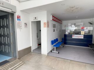 Foto 4 de Consultorio Médico 33Mt2 - 2Do Piso - Iluminación Natural En Clínica Cardiovascular