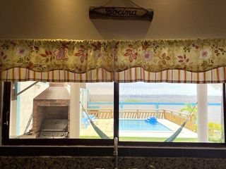 Foto 8 de Punta Blanca: Amplia casa en venta de 2 pisos, terraza y 3 dormitorios.