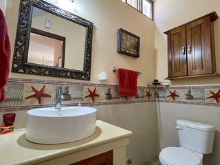 Foto 10 de Punta Blanca: Amplia casa en venta de 2 pisos, terraza y 3 dormitorios.