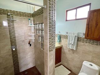 Foto 12 de Punta Blanca: Amplia casa en venta de 2 pisos, terraza y 3 dormitorios.