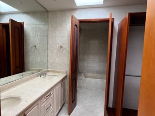 Foto 27 de Espectacular casa para venta en Guaymaral