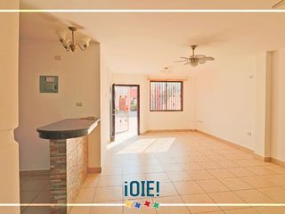 Foto 3 de Casa de 3 dormitorios en Venta en Urbanizacion Mar Azul, Manta, Ecuador.