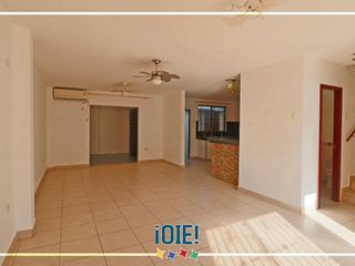 Foto 4 de Casa de 3 dormitorios en Venta en Urbanizacion Mar Azul, Manta, Ecuador.