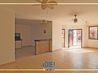 Foto 6 de Casa de 3 dormitorios en Venta en Urbanizacion Mar Azul, Manta, Ecuador.