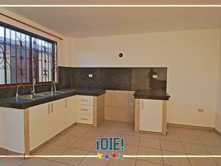 Foto 9 de Casa de 3 dormitorios en Venta en Urbanizacion Mar Azul, Manta, Ecuador.