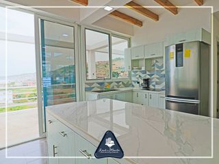 Foto 11 de Casa de playa multifamiliar con cabaña y área adicional en Grey Stage, en Santa Marianita, Manta
