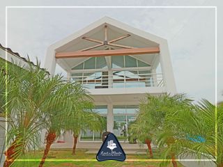 Foto 17 de Casa de playa multifamiliar con cabaña y área adicional en Grey Stage, en Santa Marianita, Manta