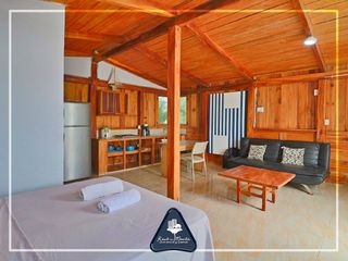 Foto 25 de Casa de playa multifamiliar con cabaña y área adicional en Grey Stage, en Santa Marianita, Manta