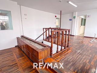 Foto 7 de Alquiler De Oficina En Santiago De Surco 276 M2