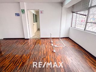 Foto 15 de Alquiler De Oficina En Santiago De Surco 276 M2
