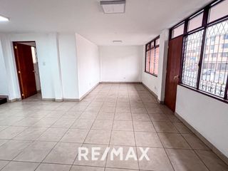Foto 3 de Alquiler De Oficina En Santiago De Surco 183 M2