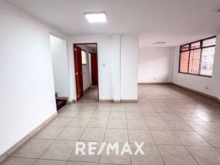 Foto 5 de Alquiler De Oficina En Santiago De Surco 183 M2