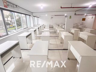 Foto 1 de Alquiler De Oficina de 297  M2 Piso Completo En San Isidro
