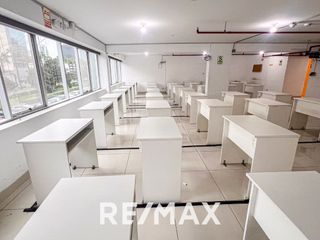Foto 5 de Alquiler De Oficina de 297  M2 Piso Completo En San Isidro