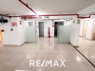Foto 6 de Alquiler De Oficina de 297  M2 Piso Completo En San Isidro