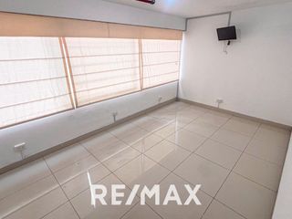 Foto 7 de Alquiler De Oficina de 297  M2 Piso Completo En San Isidro