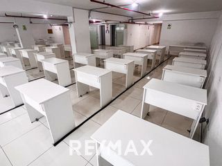 Foto 9 de Alquiler De Oficina de 297  M2 Piso Completo En San Isidro