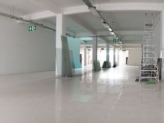 Foto 8 de Alquiler De Local Comercial En Santa Anita 366 Metros