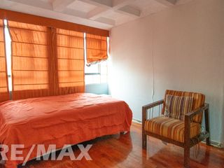 Foto 13 de VENTA DE AMPLIO DUPLEX MAS AIRES EN SURCO RESIDENCIAL AC 202 M2