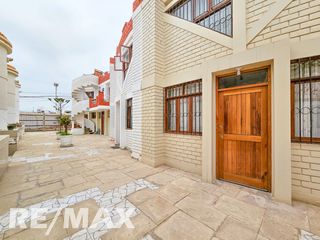 Foto 6 de VENTA DE ACOGEDOR DEPARTAMENTO TIPO BUNGALOW CON TERRAZA, EN CONDOMINIO CERRADO PLAYA LOS PULPOS.