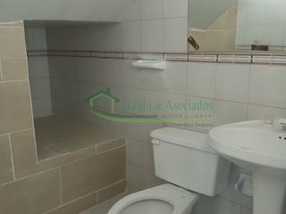 Foto 4 de VENDEMOS HERMOSA CASA DE DOS PISOS EN RICAURTE