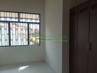 Foto 9 de VENDEMOS HERMOSA CASA DE DOS PISOS EN RICAURTE
