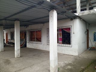 Foto 7 de Se vende Casa con amplio terreno en Pasaje