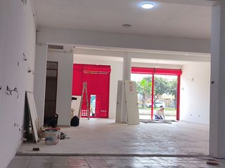 Foto 8 de 📍✨ ¡Alquiler de Local Comercial en Los Olivos, Zona de Alto Tránsito! 🏪🚶‍♂️