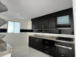 Foto 2 de SE VENDE O PERMUTA HERMOSA CASA EN SANGIL / GRANDE DE 2 NIVELES