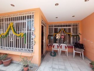 Foto 2 de CASA AMPLIA EN VENTA EN COMAS