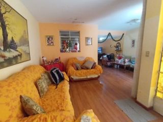 Foto 6 de CASA AMPLIA EN VENTA EN COMAS