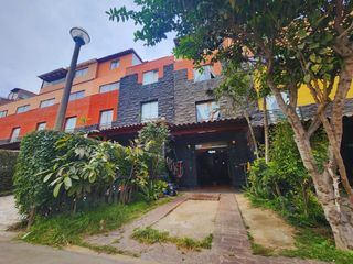 Foto 1 de VENDO CASA DE 4 PISOS PUERTA DE HIERRO ATE